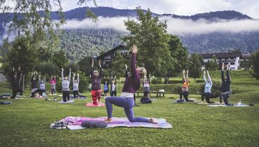 Yoga sul lago Thiersee